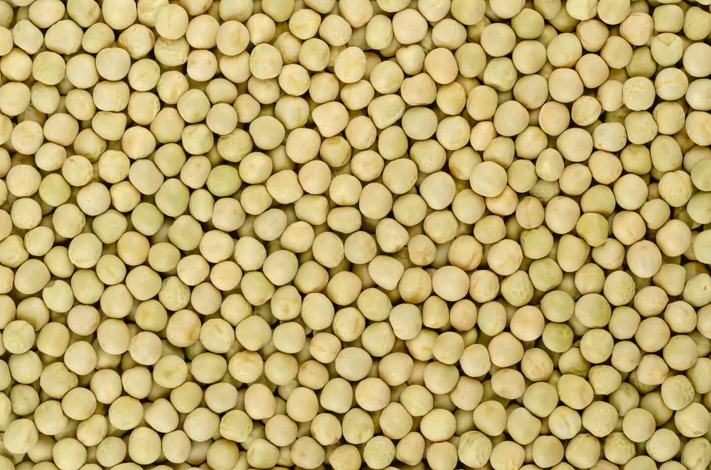 An image of Dried whole peas.